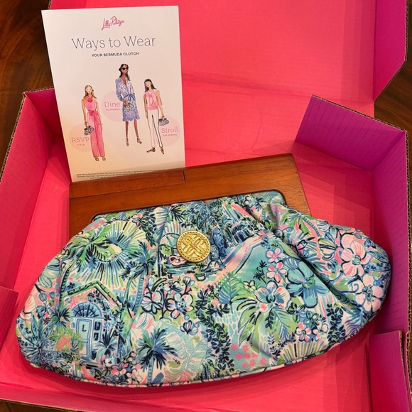 New Lilly Pulitzer Bermuda Clutch - Lilly\'s House